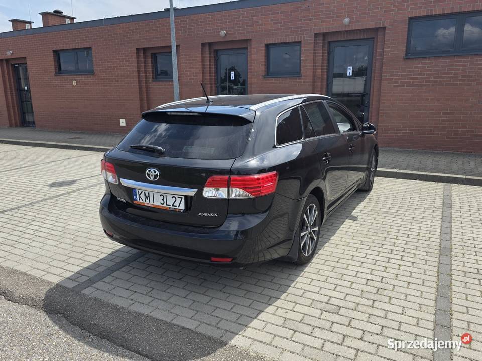 Toyota Avensis t27 kupiony w polskim salonie Avensis Krosno