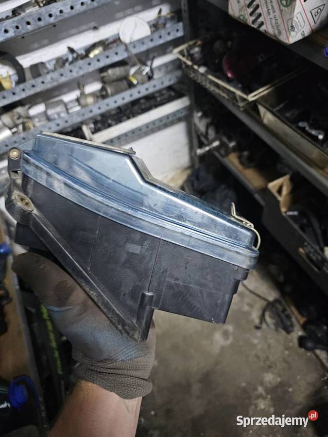 Skrzynka bezpieczników mercedes w201 osobowe mazowieckie Łagów