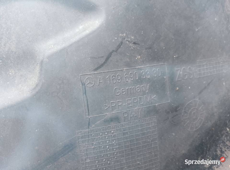 MercedesBenz A W169 2012 Lift Przód lewe Nadkole Części samochodowe Barłogi