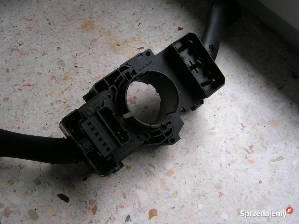 PRZEŁĄCZNIK WYCIERACZEK i świateł 8L0 953 513 VW wyposażenie elektryczne Warszawa