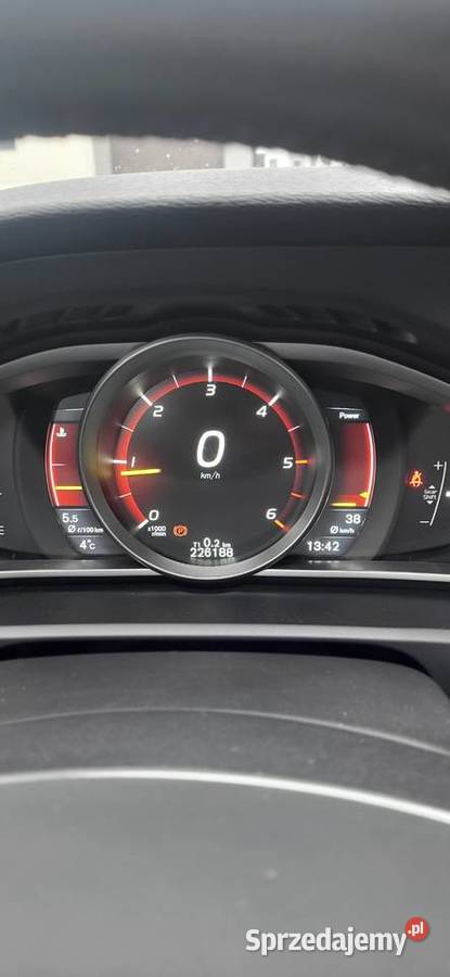 VOLVO V40 20d 221 SPROWADZONY Sochaczew