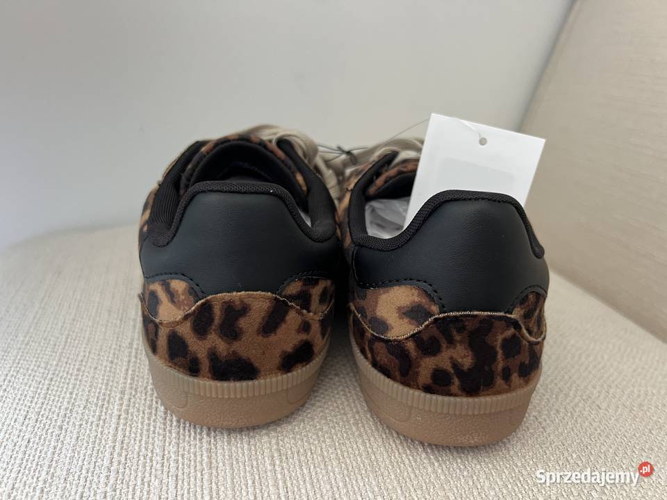 Buty damskie sportowe HM Gdańsk