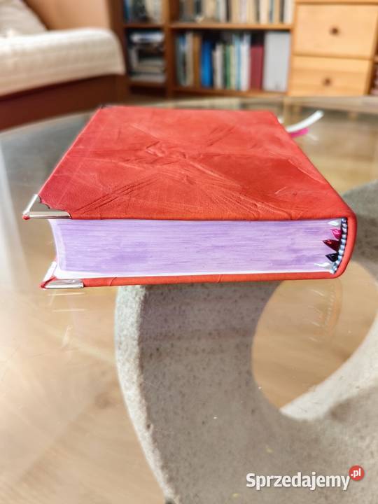 Różowa Biblia Twojego księdza Skóra naturalna wielkopolskie Radzewice