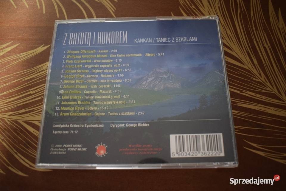 Z batutą i humorem Kankan taniec z szablami