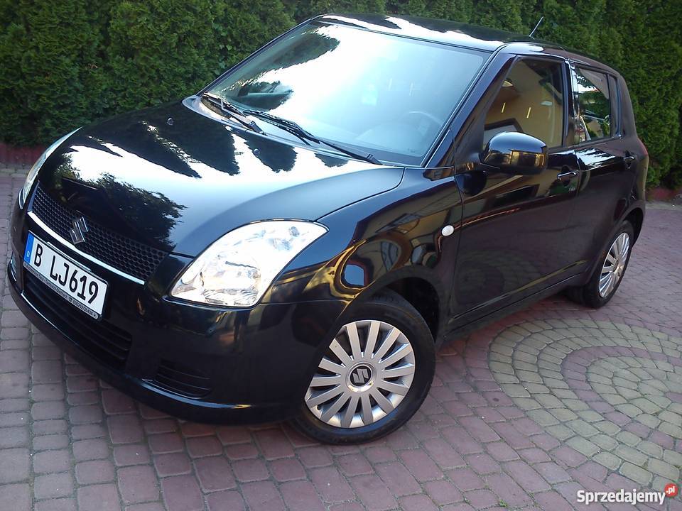 SUZUKI SWIFT 13i 90 4X4 CZARNY BŁADNY MAŁY Hatchback Swift Radom