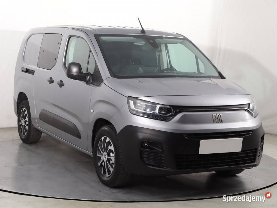 Fiat Doblo 15 BlueHDi radio Katowice