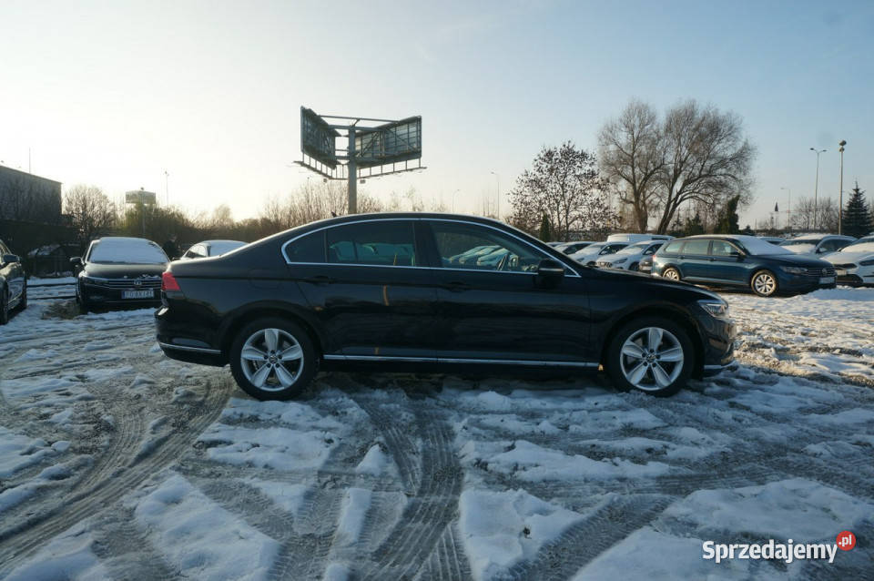 Volkswagen Passat 20 TDI 150 EVO Elegance Salon Passat Poznań
