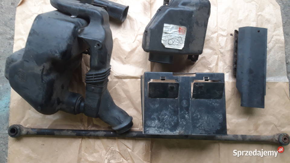 Hrv 99 16 panhard rezonator powietrza dolot Części Sosnowe