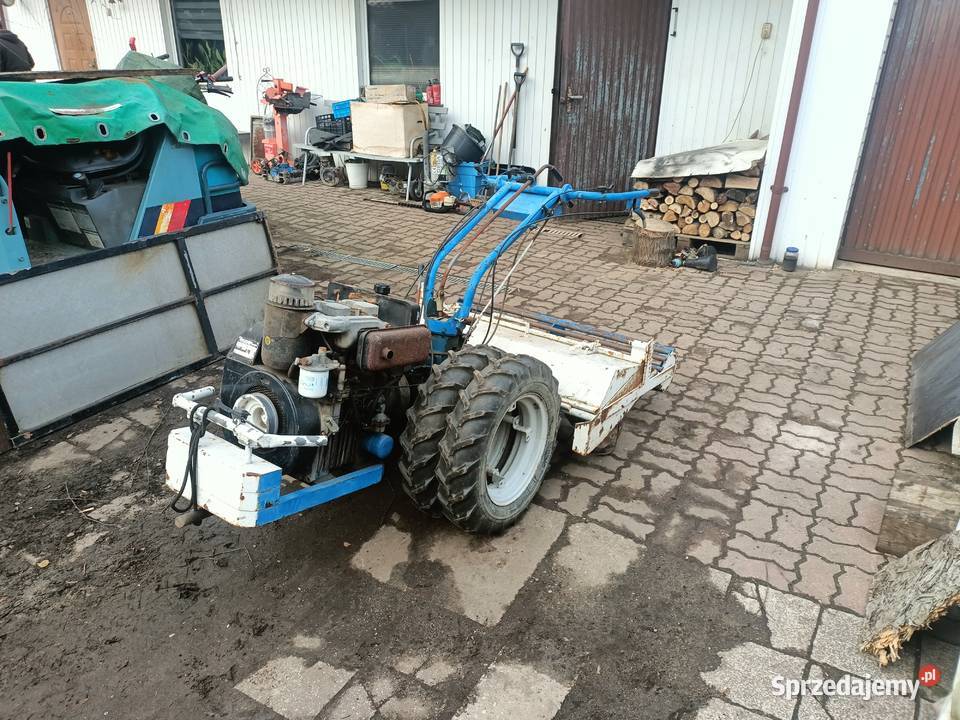 Ciągnik Jednoosiowy NIBBY Diesel 2 cylindry 18 sprzedam