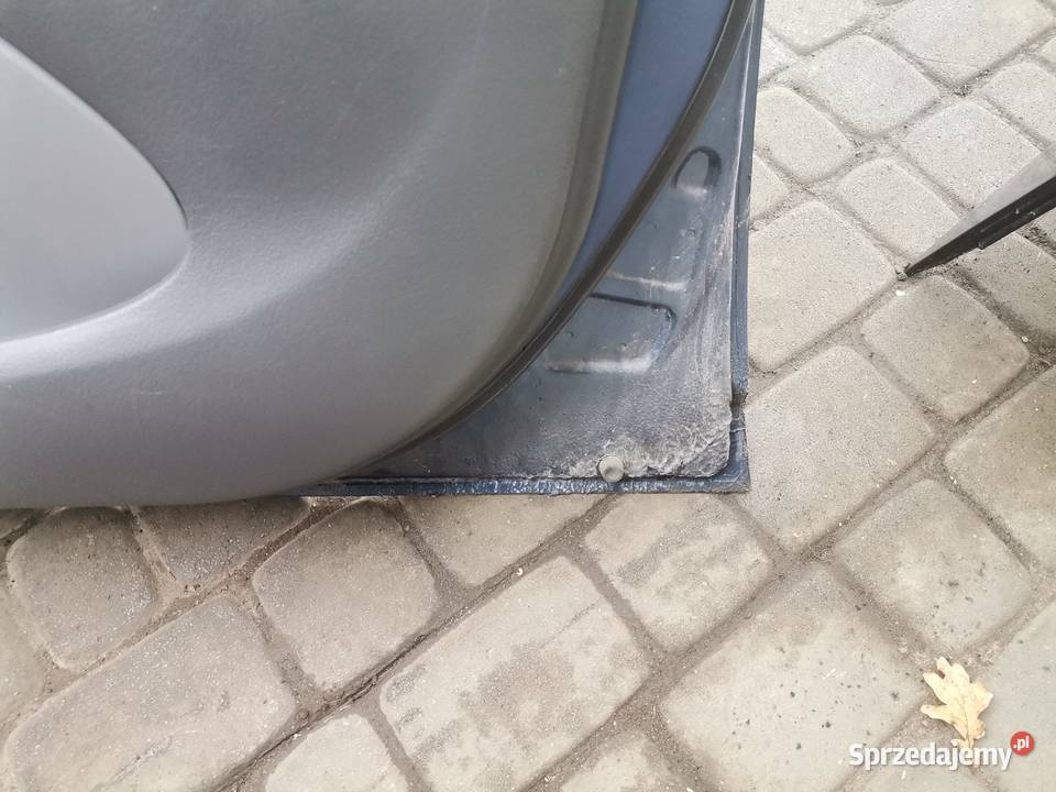 DRZWI PRAWY PRZÓD TOYOTA YARIS 1 8K8 Nowy Sącz