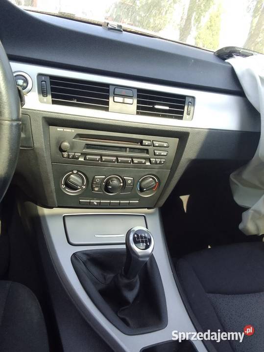 Bmw E90 320i części osobowe Ziemięcin