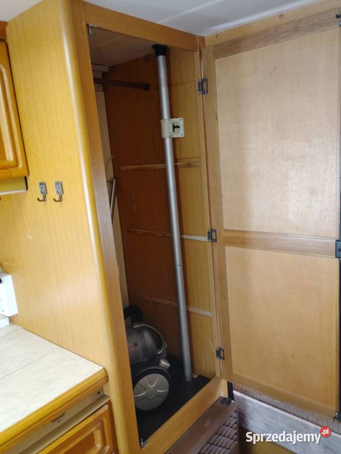 PRZYCZEPA KEMPINGOWA HOBBY PRESTIGE Szamocin