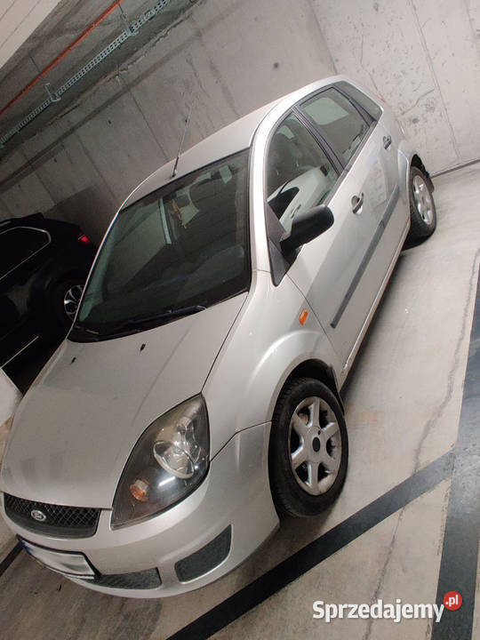 Sprzedam Ford Fiesta 13 benzyna manualna