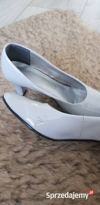 Nie wysokie szpileczki R38 Dąbrowa Górnicza sprzedam