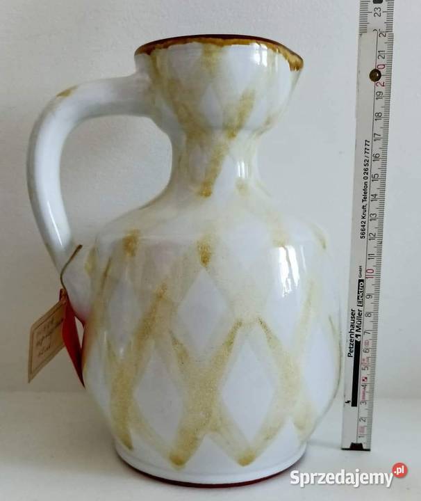 Zestaw ceramiczny Dzbanki, karafki i mleczniki Dzierżoniów