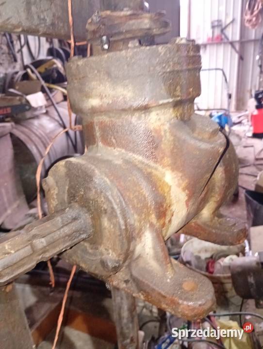 Sprzedam przekładnie do rozsiewacz lejek Gęś