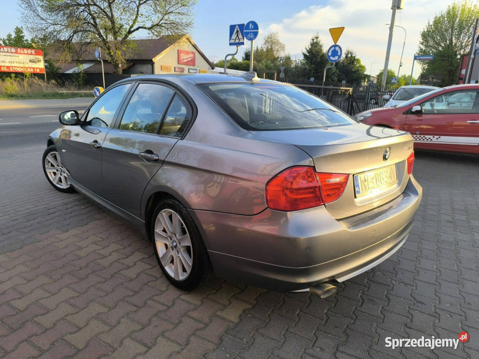 BMW 318 20d 143 Klimatronic Navi Półskóra E90 Rok produkcji 2010