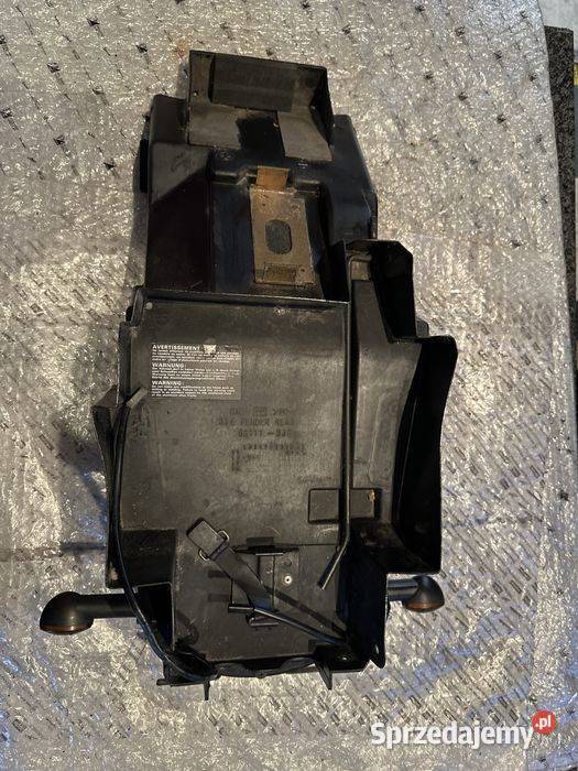 Suzuki GSXR 750 Błotnik Mocowanie Tablicy Poznań