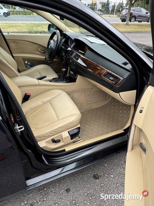 BMW 525i e61 Benzyna Touring192 Super Stan Świecie