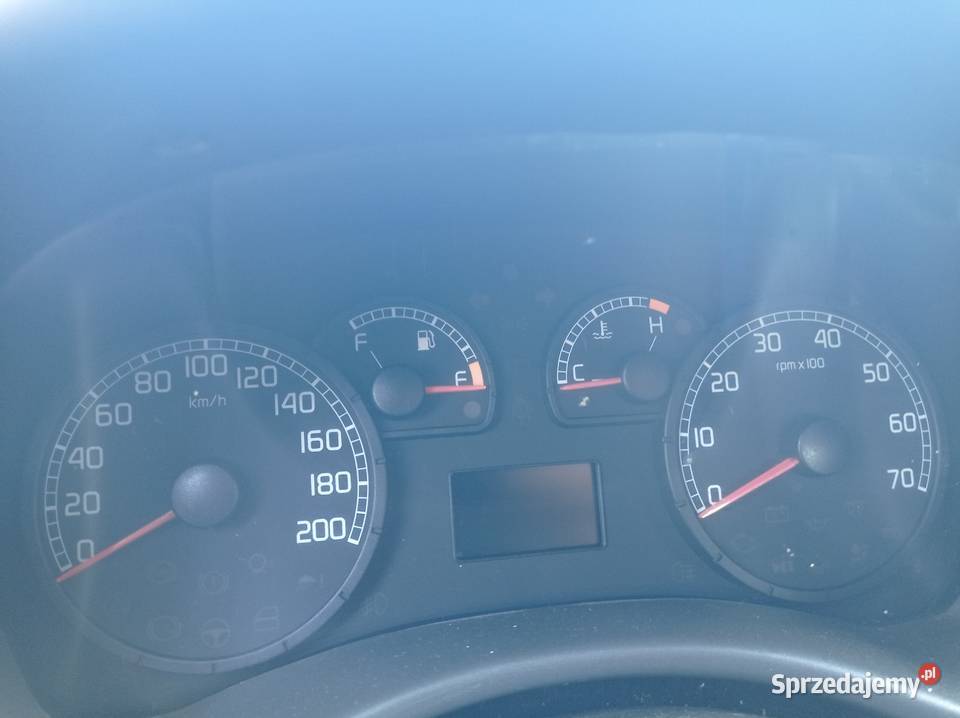 Fiat Punto 13 JTD 51 kW 2005 r dawca części Rok produkcji 2005 Szklarka Myślniewska