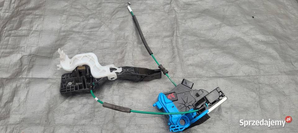 ZAMEK DRZWI PRAWY TYŁ HYUNDAI I30 II 81420A6000 Zamki, wkładki i kluczyki