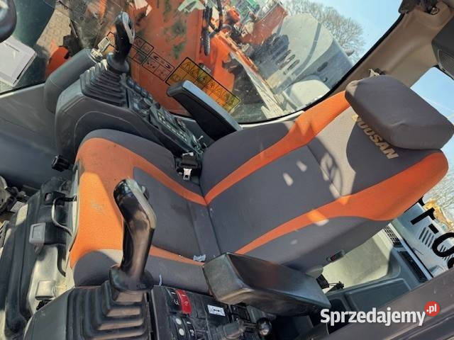 Koparka kolowa DoosanvDX 165W5 WAT0 Rok produkcji 2017 Warszawa sprzedam