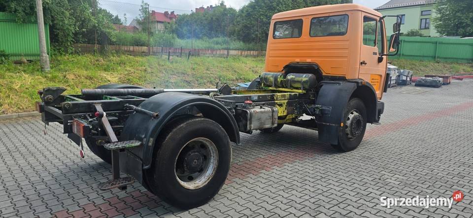 Samochód ciężarowy Mercedes 1614 SK Rok produkcji 1990 Jordanów