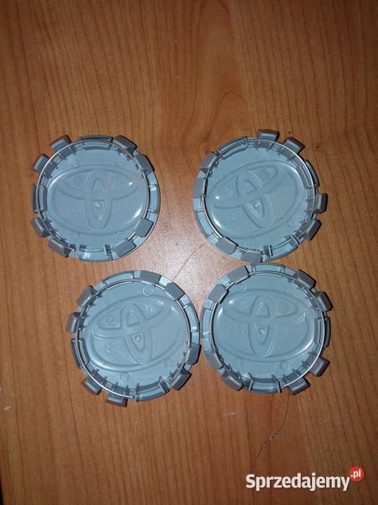 ORYGINALNE DEKIELKI TOYOTA AVENSIS RAV4 AURIS osobowe Nowa Sól