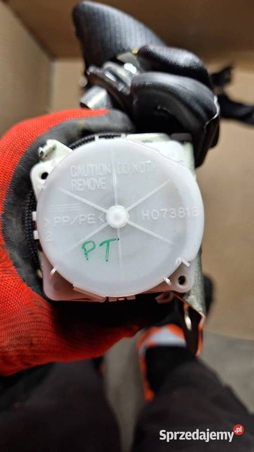 PASY BEZPIECZEŃSTWA KOMPLET TYŁ TOYOTA YARIS III