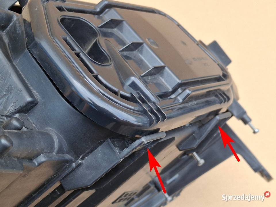 AUDI A6 C6 REFLEKTOR PRAWY XENON D2S LAMPA PRAWA Bieleń