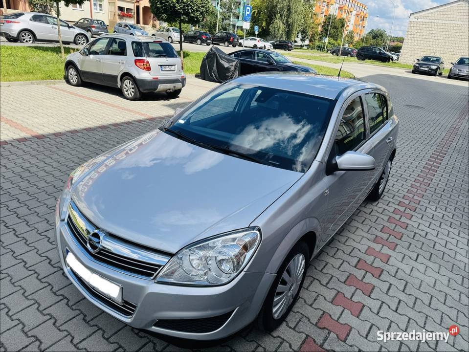 Opel Astra H 16 105 zadbane wnętrze brak korozji benzyna Mielec