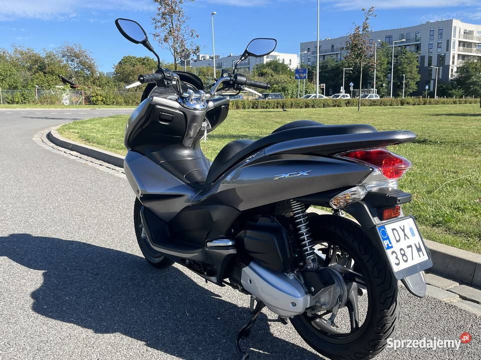 Honda pcx 125 zadbana 2011 14500 przebiegu sprzedam