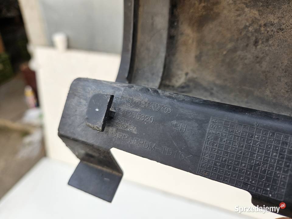 VOLVO XC70 LISTWA KOŃCÓWKA NAKŁADKA PROGU PRAWA Karoseria Międzychód