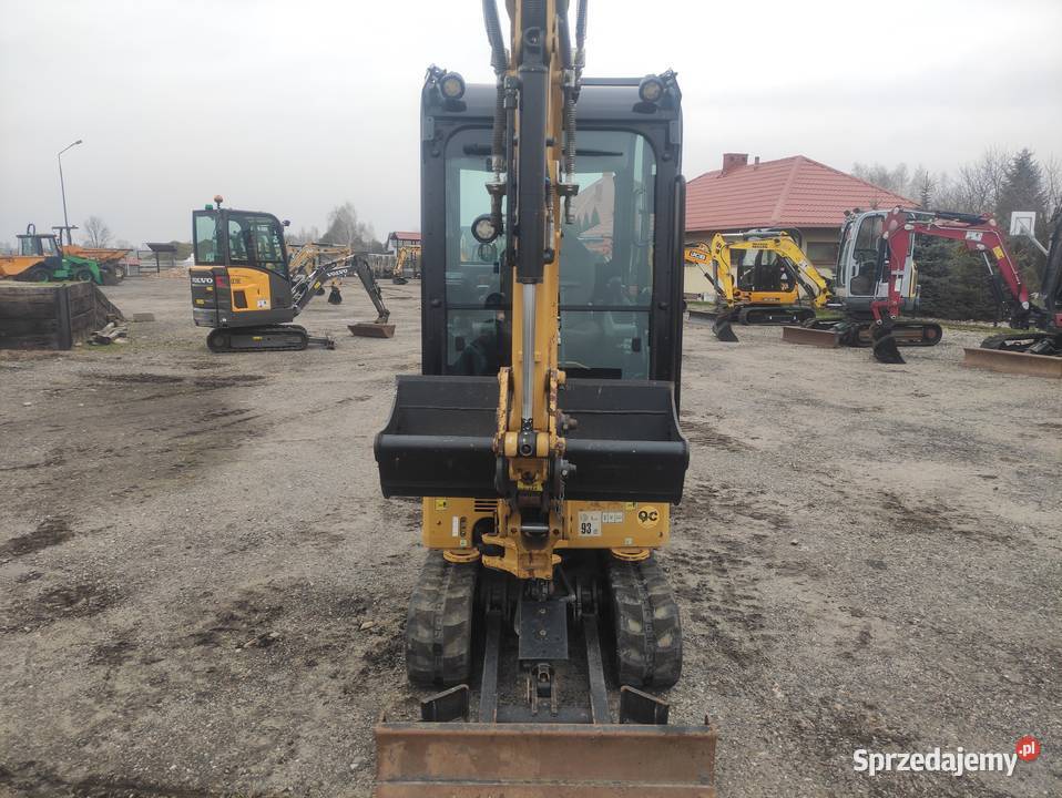 Minikoparka CAT 3016 2022r przebieg 600mtg Maszyny budowlane Ryżki sprzedam
