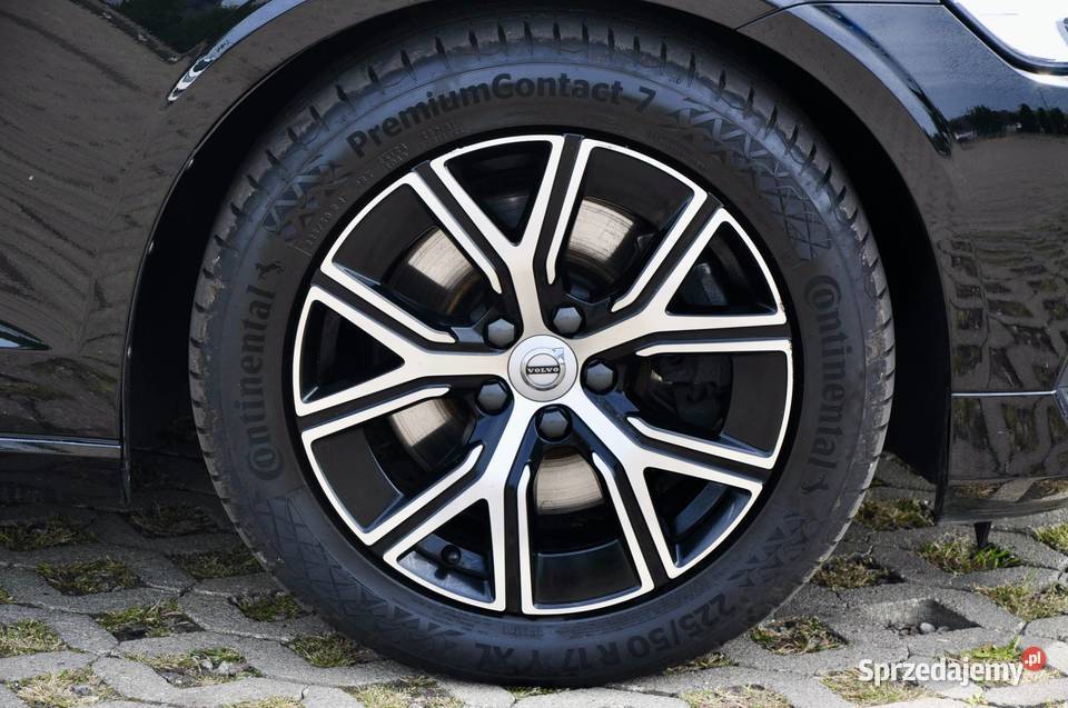 VOLVO V60 20 B3 Essential 2023r FV 23 V60 Goleniów