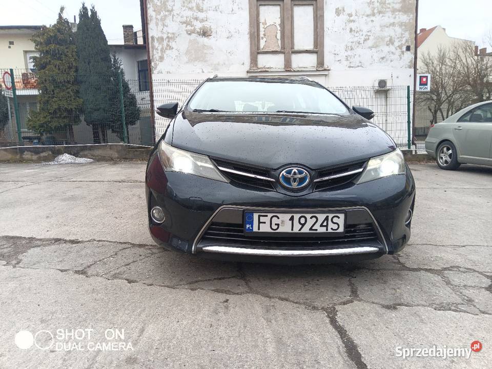 Toyota Auris Hybrid radio