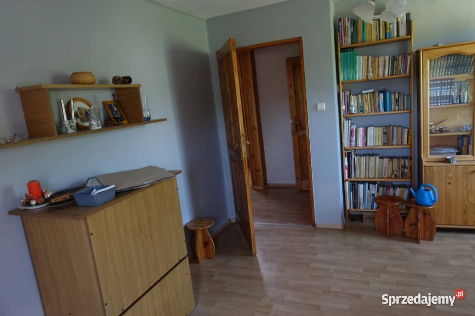 Dom garaż działka staw altana pomieszczenie Rożnowa