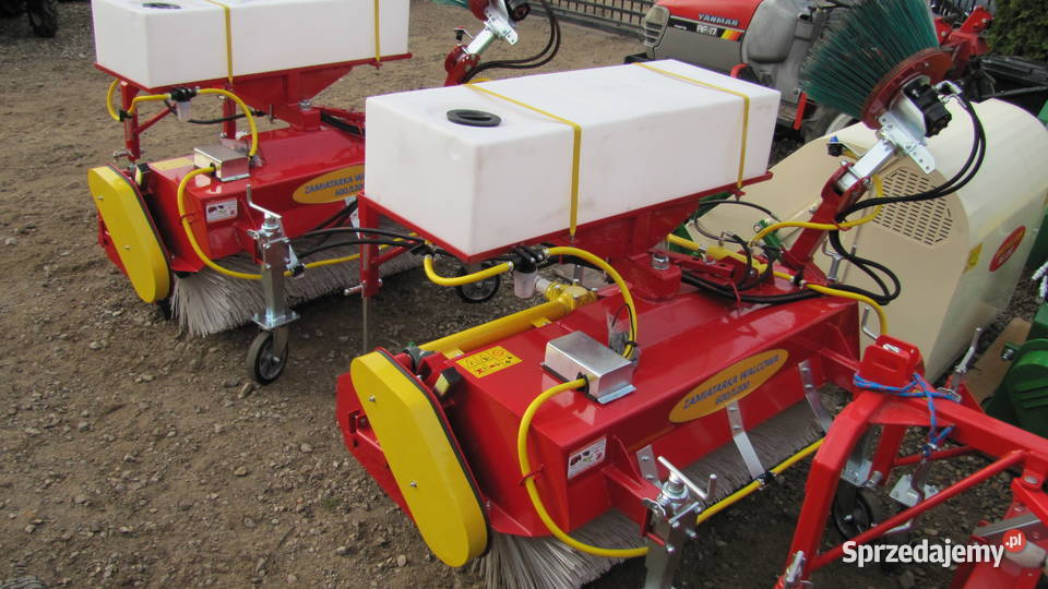 Zamiatarka z koszem napęd hydrauliczny traktor mazowieckie Węgrów