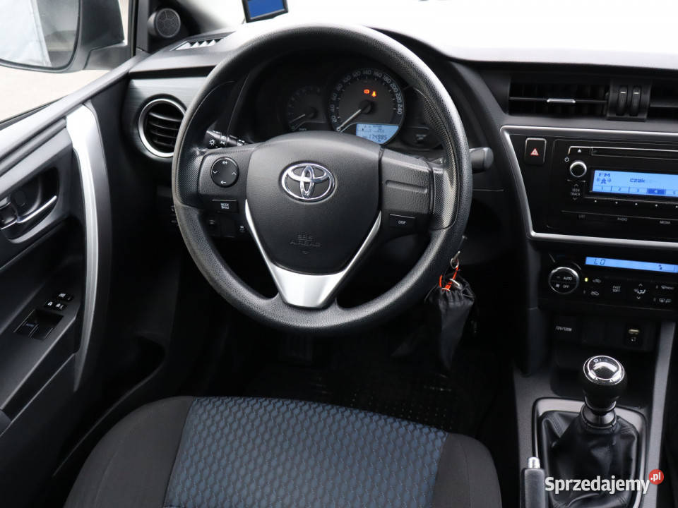 Toyota Auris 16 Valvematic Kombi Auris Bielany Wrocławskie