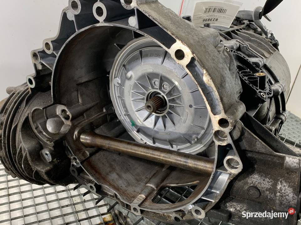 SKRZYNIA BIEGÓW AUDI A4 B8 LAM 18 160 0715