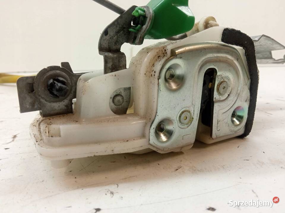 ZAMEK DRZWI LEWY PRZÓD DE DJ0159308 Mazda 2 II świętokrzyskie