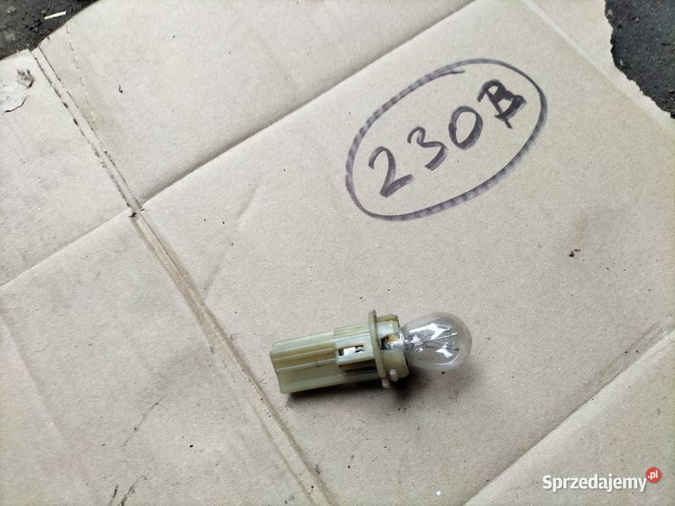 BMW E36 WTYCZKA OPRAWKA KOSTKA WKŁAD ŻARÓWKI Kamień-Kolonia sprzedam