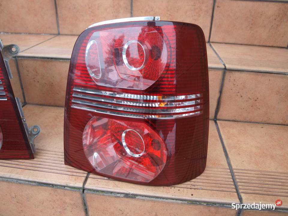 VW Touran lampy tył 2006 2010r europa