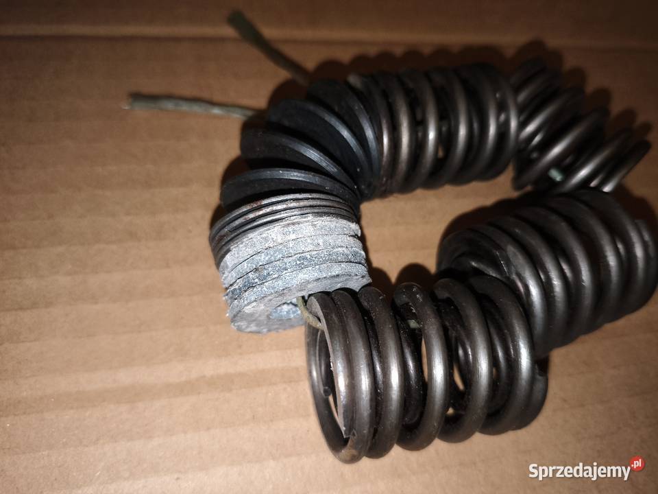 Zestaw nowych sprężyn zaworów z podkładkami wielkopolskie Leszno