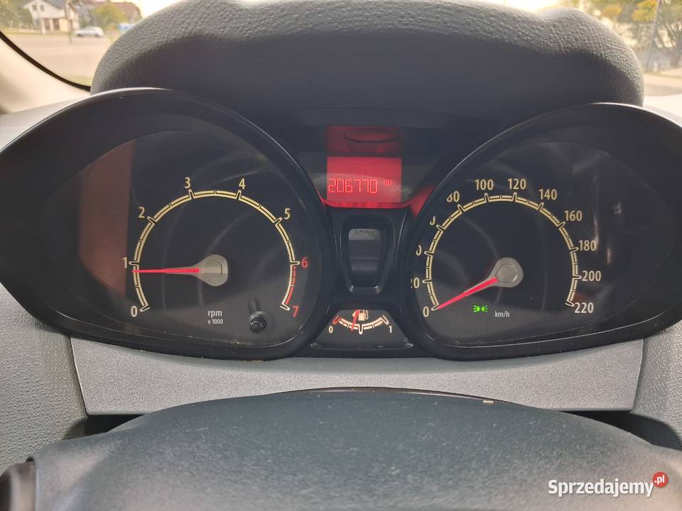 Ford Fiesta MK7 Klimatyzacja 5 drzwi 2010r serwisowany w ASO świętokrzyskie Starachowice