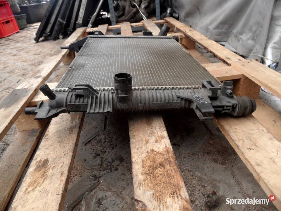 FORD FOCUS MK3 III 11r chłodnica wody BV618005BB