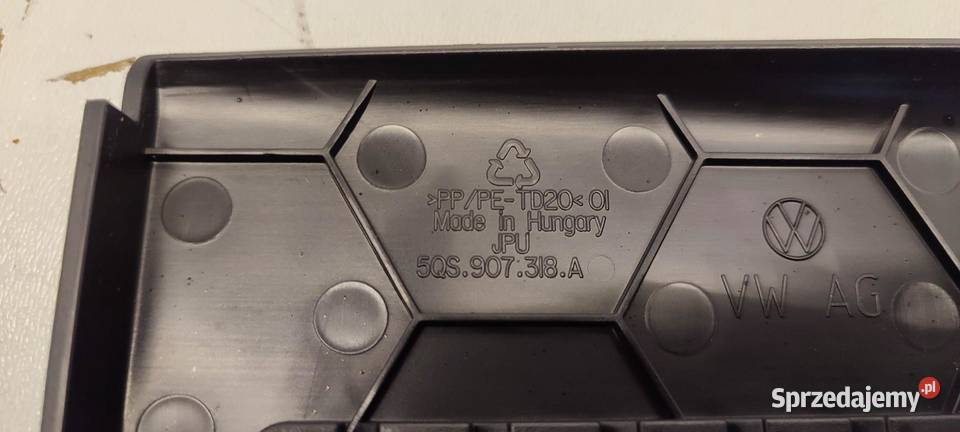 VW TAYRON OSŁONA ZAŚLEPKA 5QS907318A sprzedam