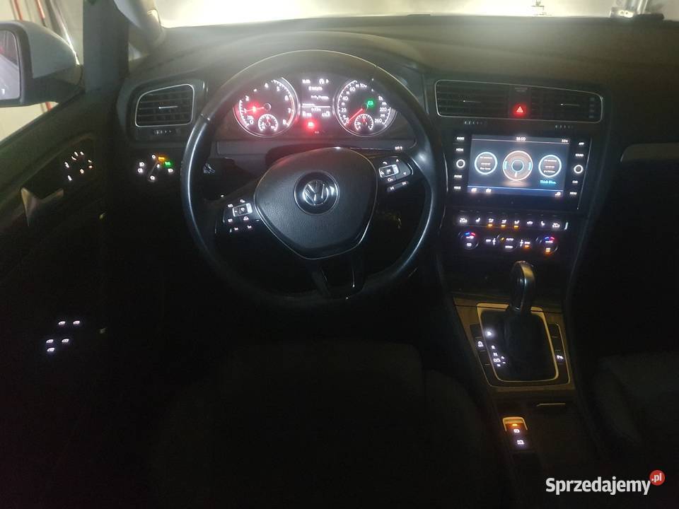 Volkswagen golf VII kombi 2018r Lift Raszowa