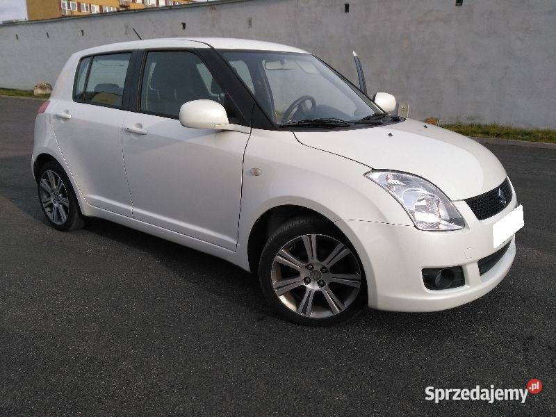 Suzuki Swift kolor PERŁA navigacja DVD Hatchback Tarnów