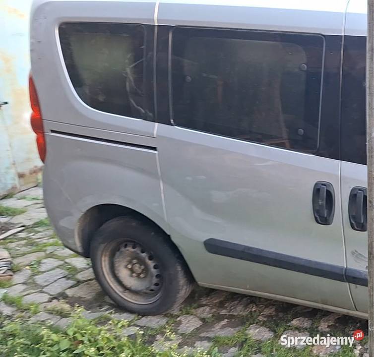 Combo D czesci klapa drzwi lampy dolnośląskie Legnica sprzedam